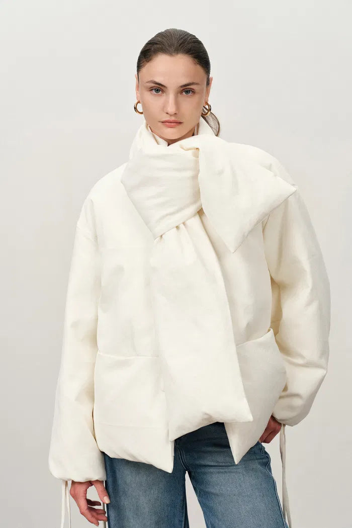 Aimee Detachable Scarf Down Jacket in Hollow Yarn Fine Twill