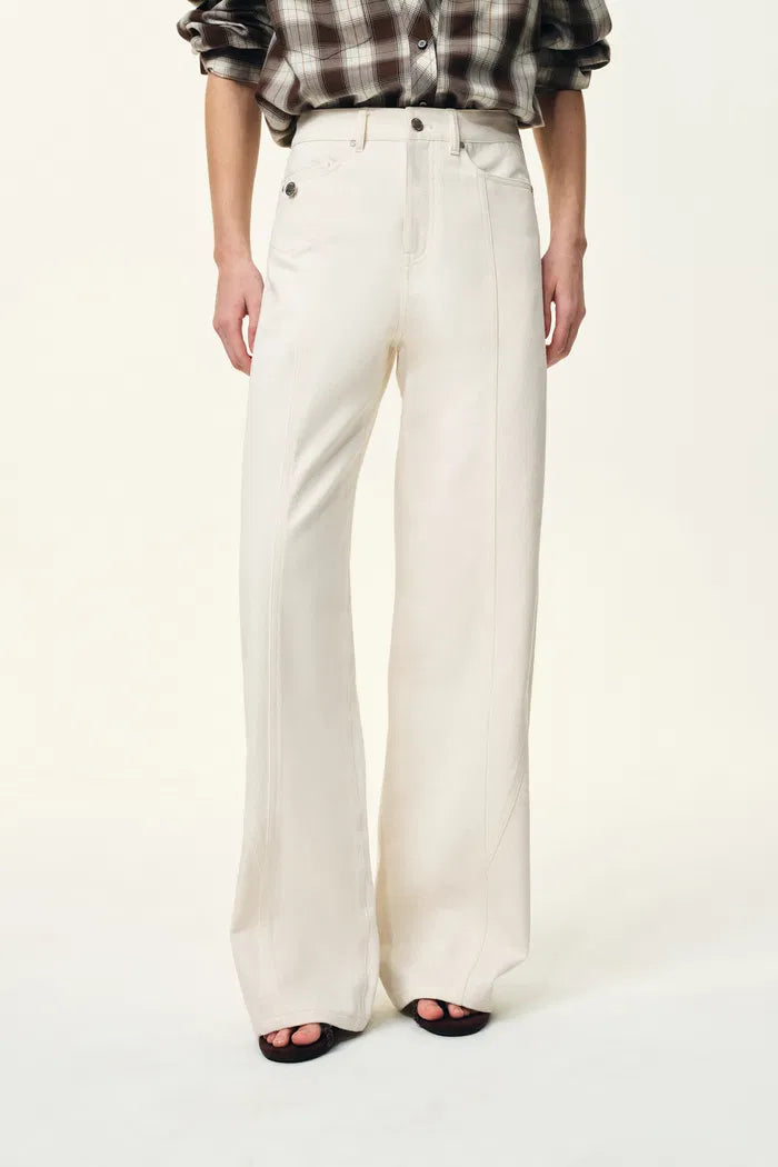 Polly Front Seams White Barrel Leg Jeans in Cotton Denim